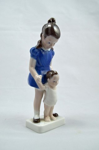 Lyngby figur
99
Figur pige med barn