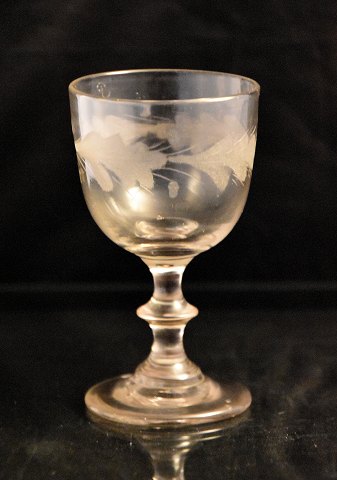 Conradsminde
Egeløvsglas