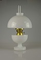 Holmegaard
Petroleum
lampe
Hvid opal glas