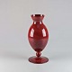 Opal rød vase
glas
Højde 25 cm