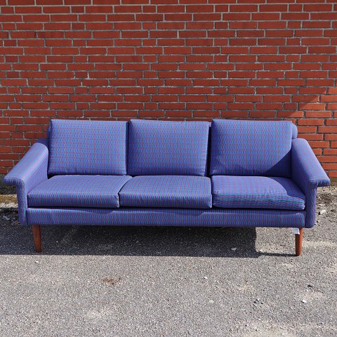 Sofa 3 personer
200 cm
blåstof
