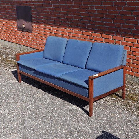 Sofa i palisander
3 pers
181 cm