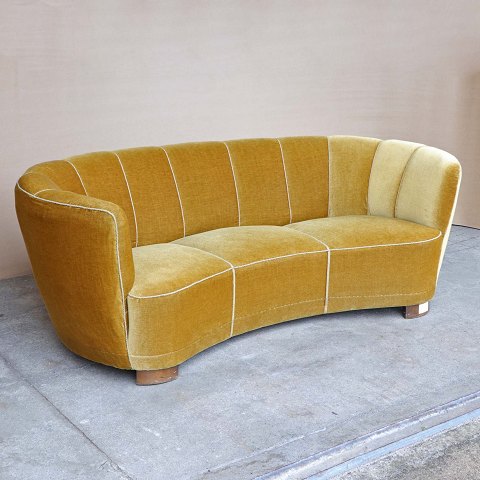 Sofa i bananform
3 pers
karrygul
196 cm