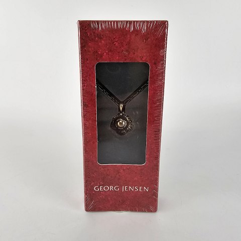 Georg Jensen 
Årssmykke 2002