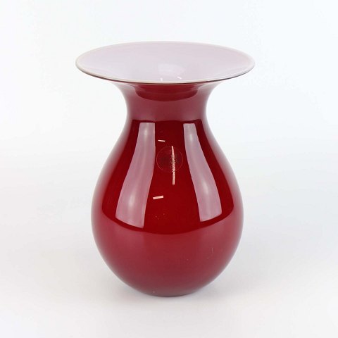 Holmegaard vase
rød shape
17 cm