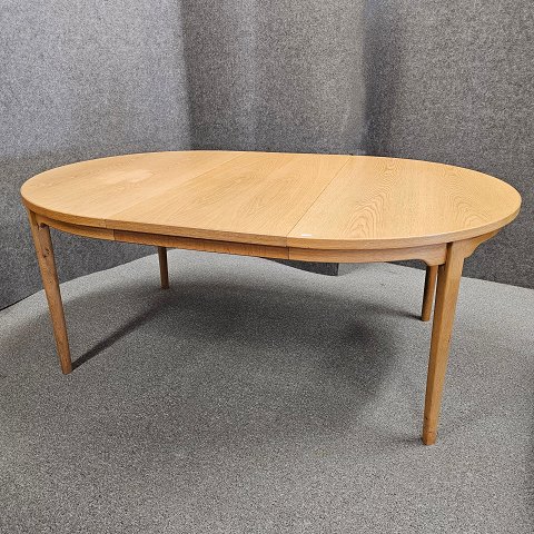 Rosengaarden spisebord i eg
