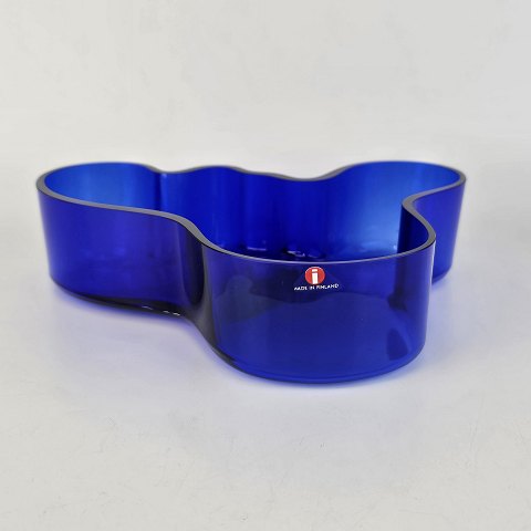 Alvar Aalto
blå glas skål
19 cm