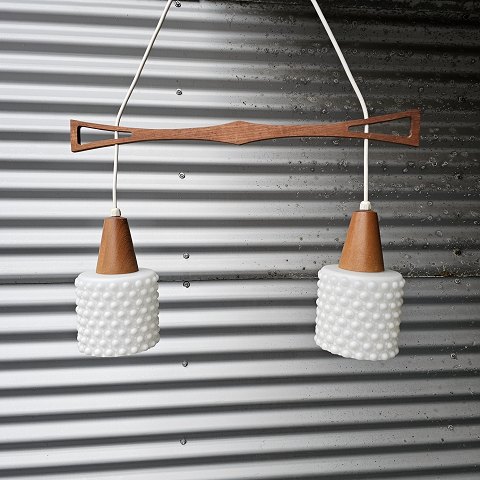 Glas pendel med teak ophæng